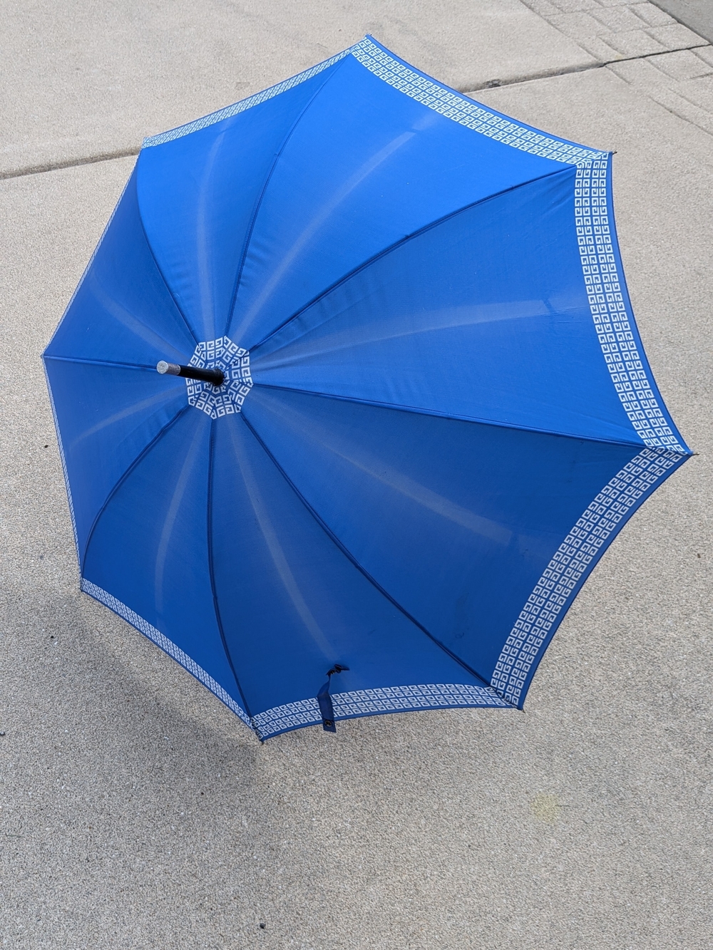 Vintage Givenchy Umbrella Monogram 21" Radius 37.5" Diameter Octagon (8 rib)